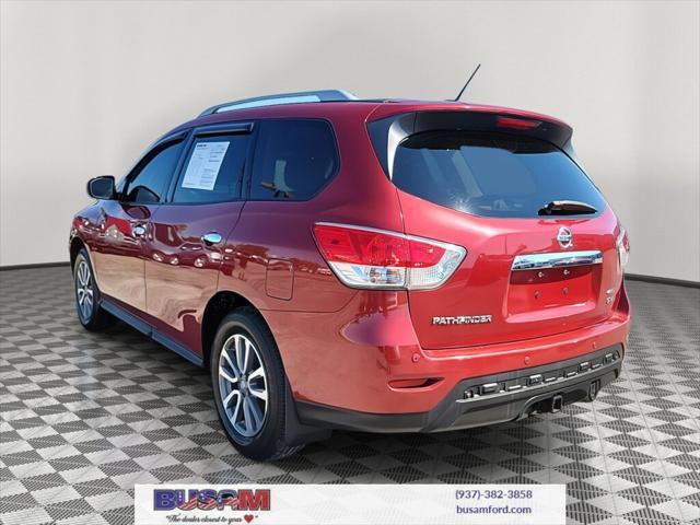 used 2015 Nissan Pathfinder car, priced at $10,000