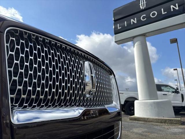 new 2024 Lincoln Navigator car, priced at $107,080