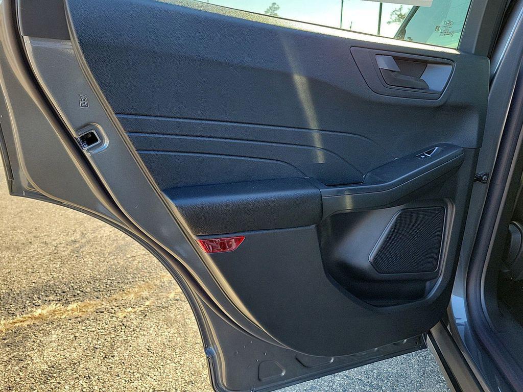 new 2025 Ford Escape car, priced at $28,999