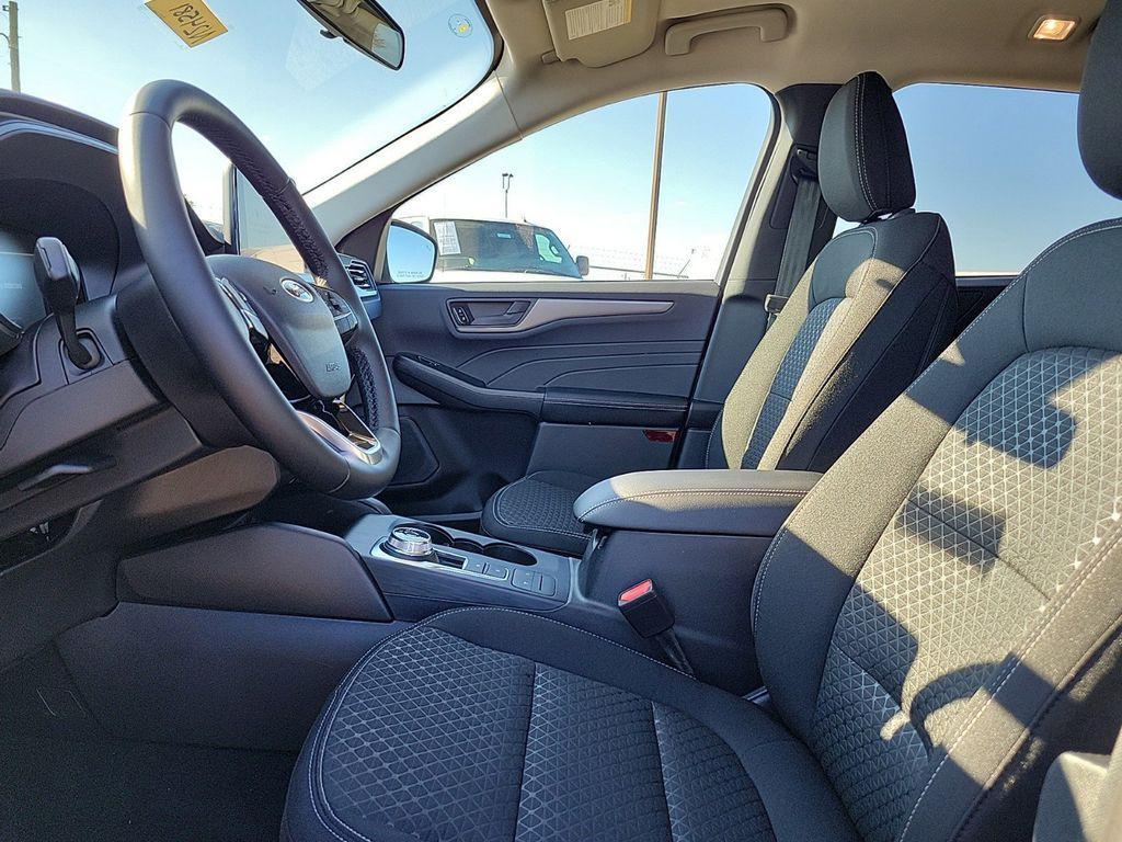new 2025 Ford Escape car, priced at $28,999