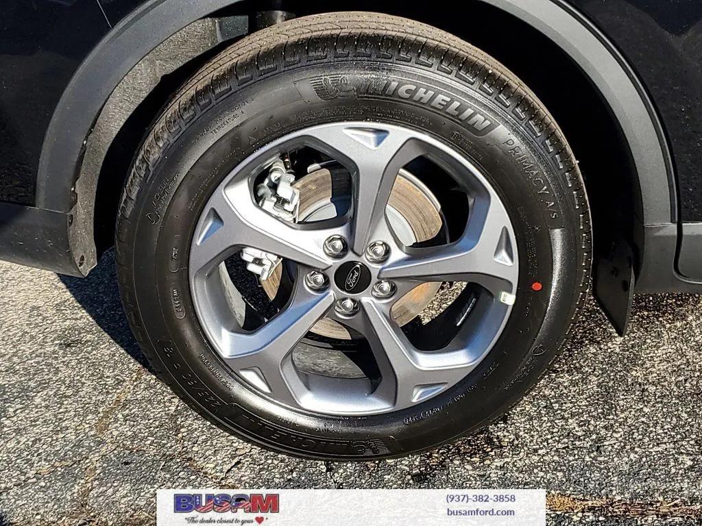 new 2025 Ford Escape car, priced at $30,000