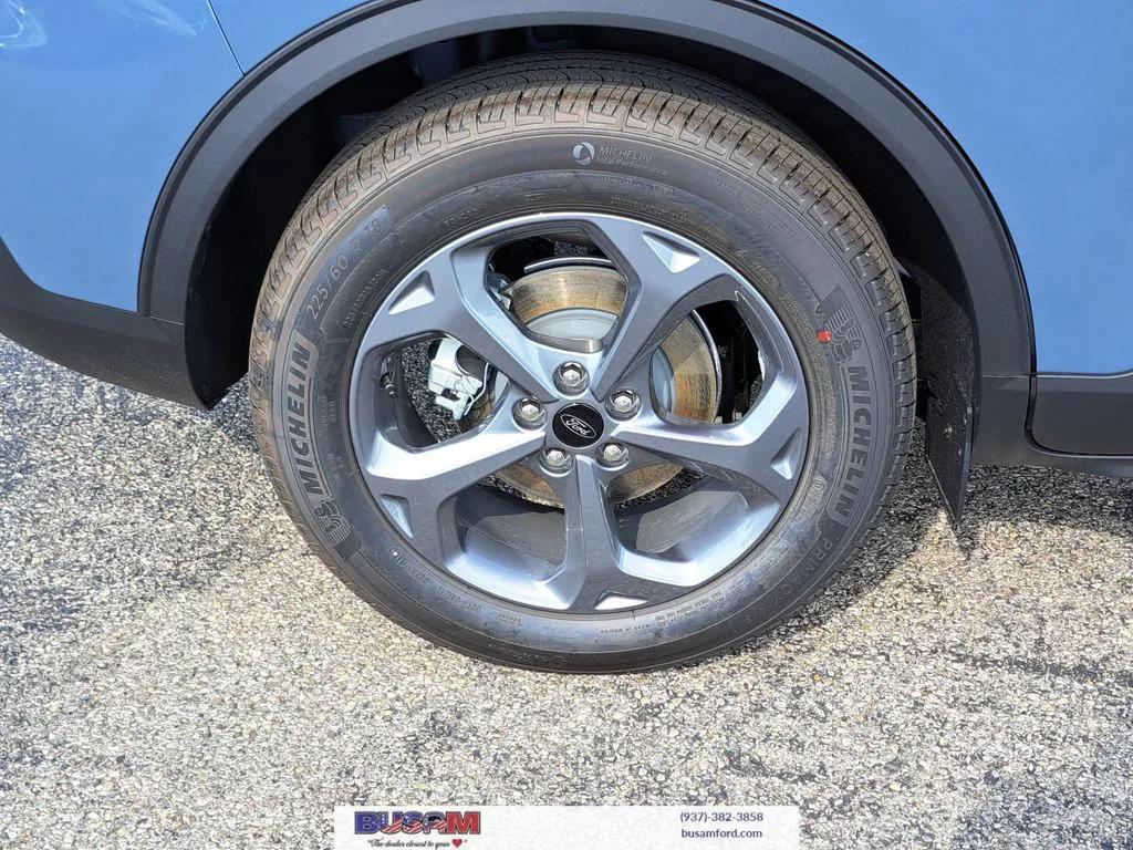 new 2025 Ford Escape car, priced at $34,000