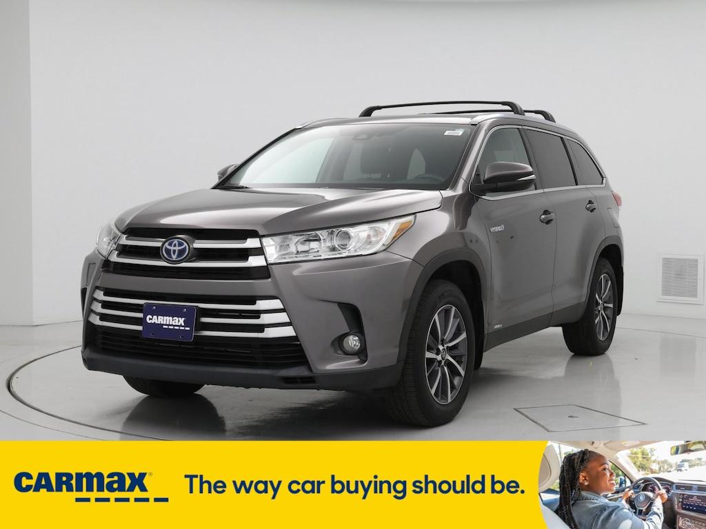 used 2019 Toyota Highlander Hybrid car, priced at $36,998