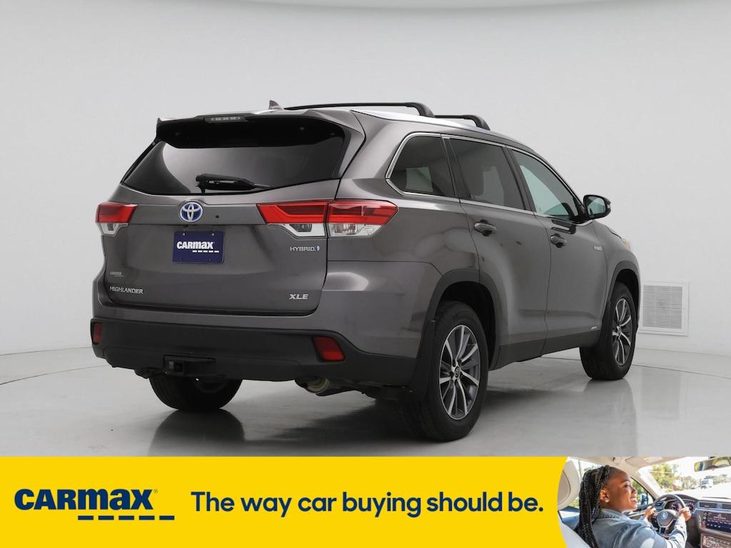 used 2019 Toyota Highlander Hybrid car, priced at $36,998