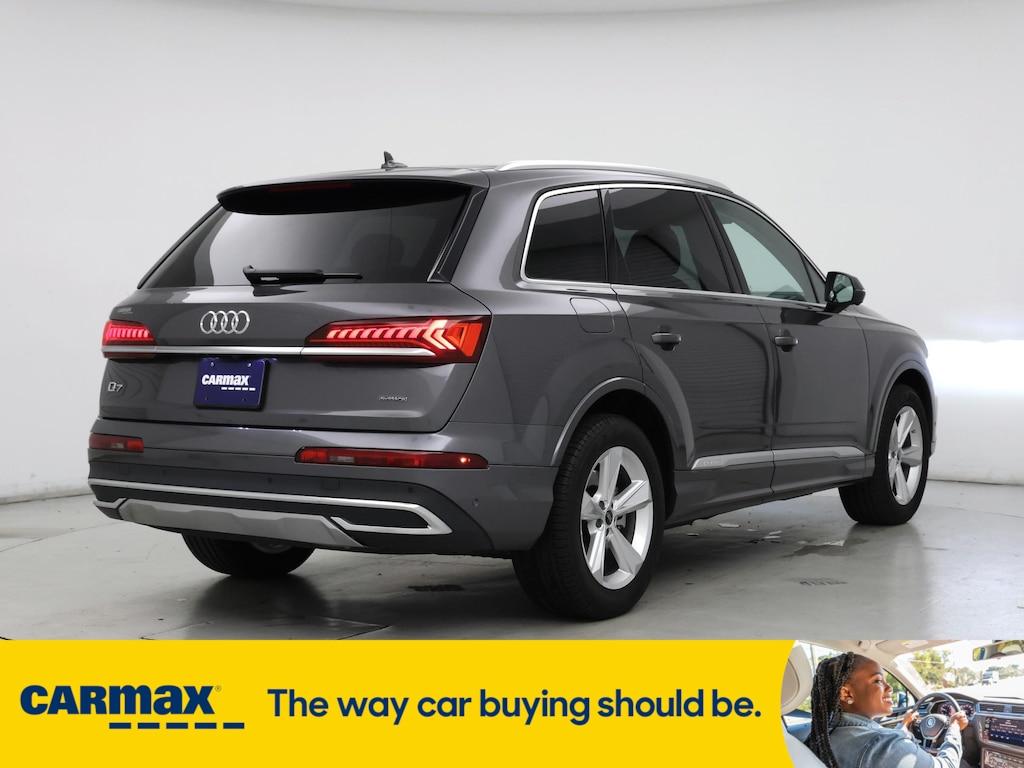 used 2024 Audi Q7 car, priced at $42,998