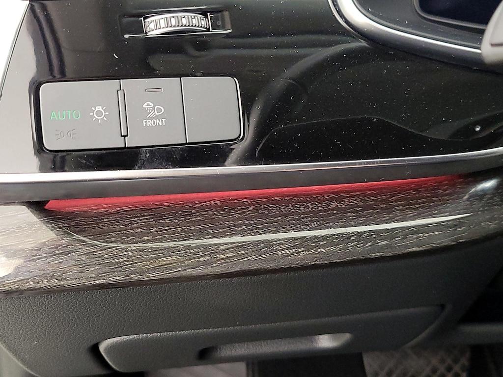 used 2024 Audi Q7 car, priced at $42,998
