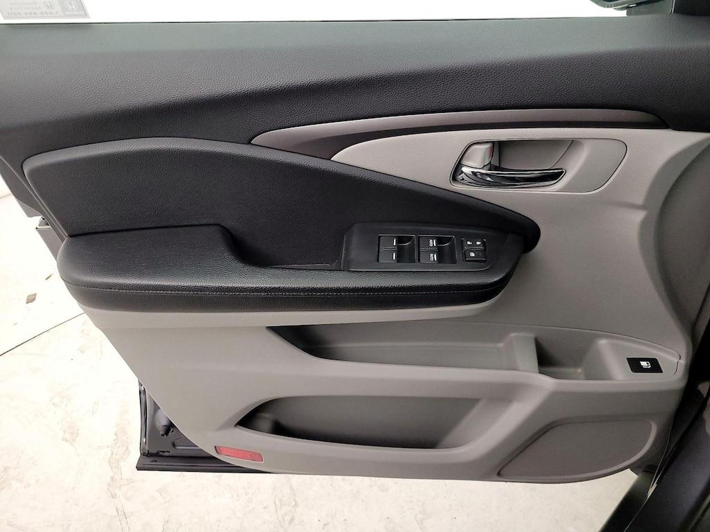 used 2020 Honda Pilot car, priced at $26,998