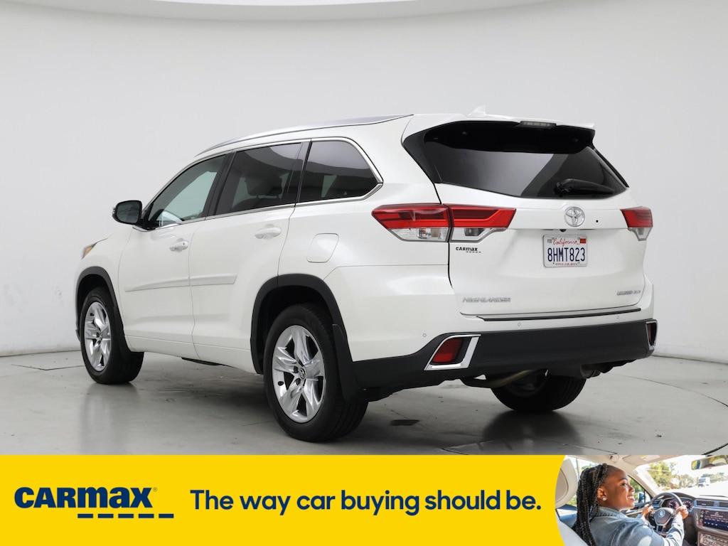 used 2019 Toyota Highlander car, priced at $32,998