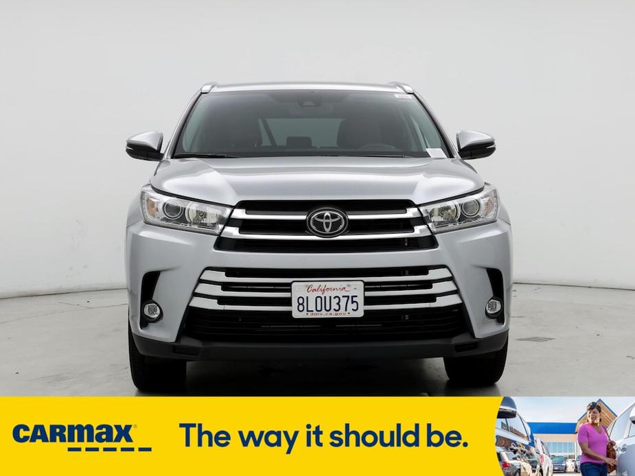 used 2019 Toyota Highlander car, priced at $34,998