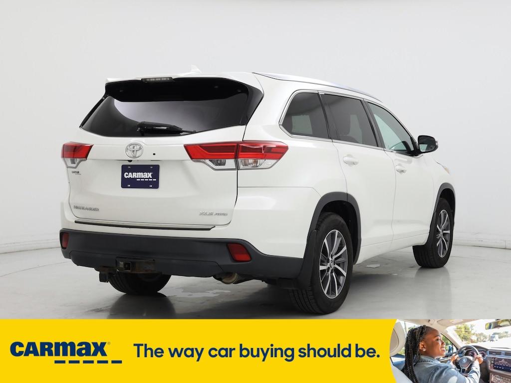 used 2018 Toyota Highlander car, priced at $28,998