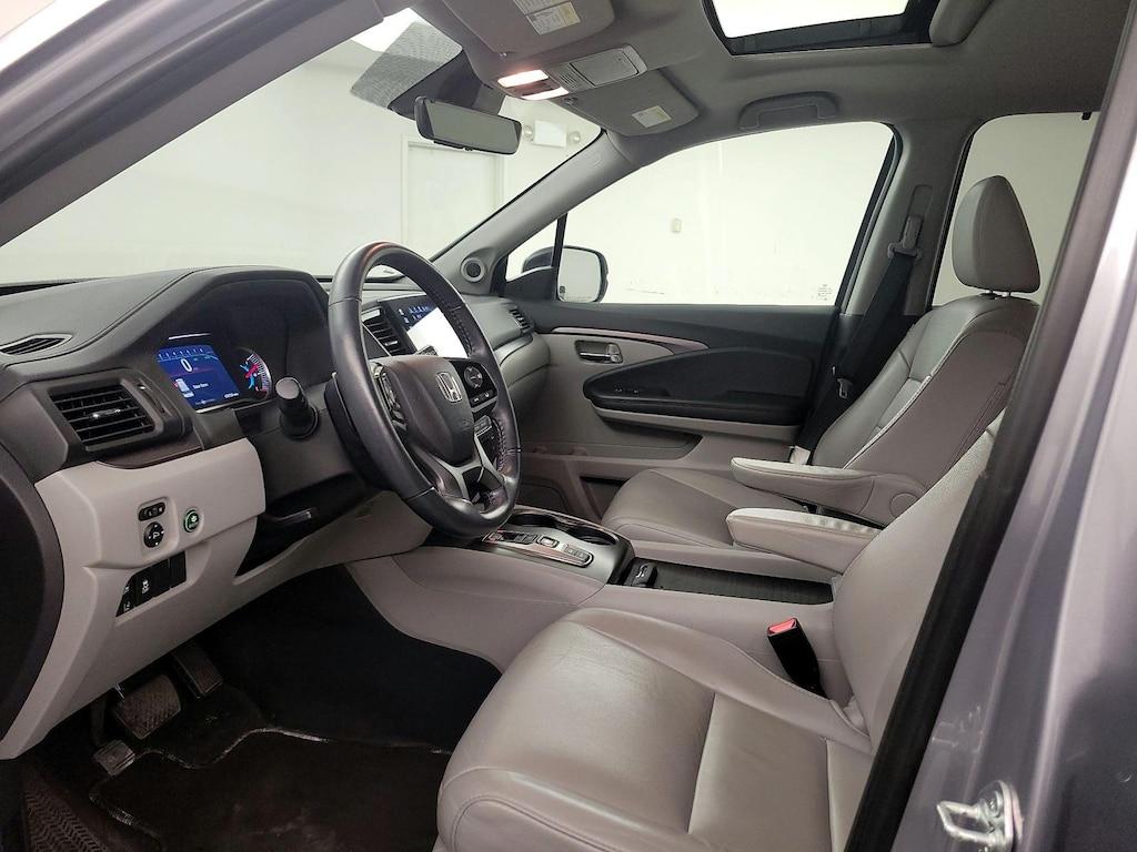 used 2022 Honda Pilot car, priced at $32,998