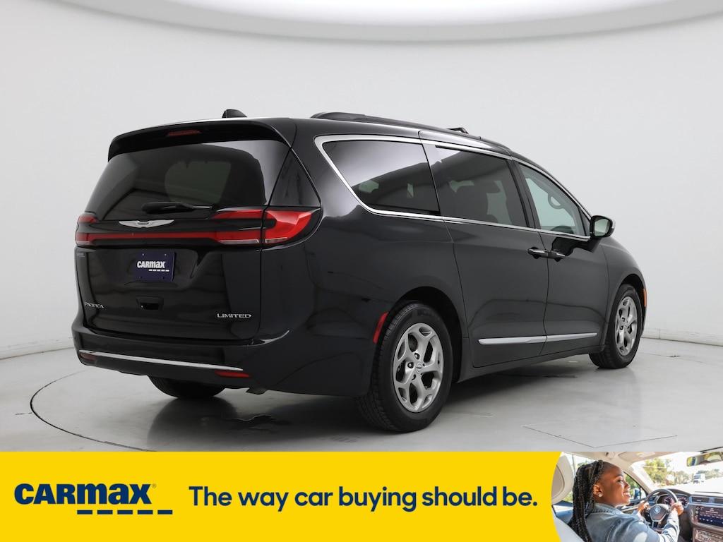 used 2023 Chrysler Pacifica car, priced at $29,998