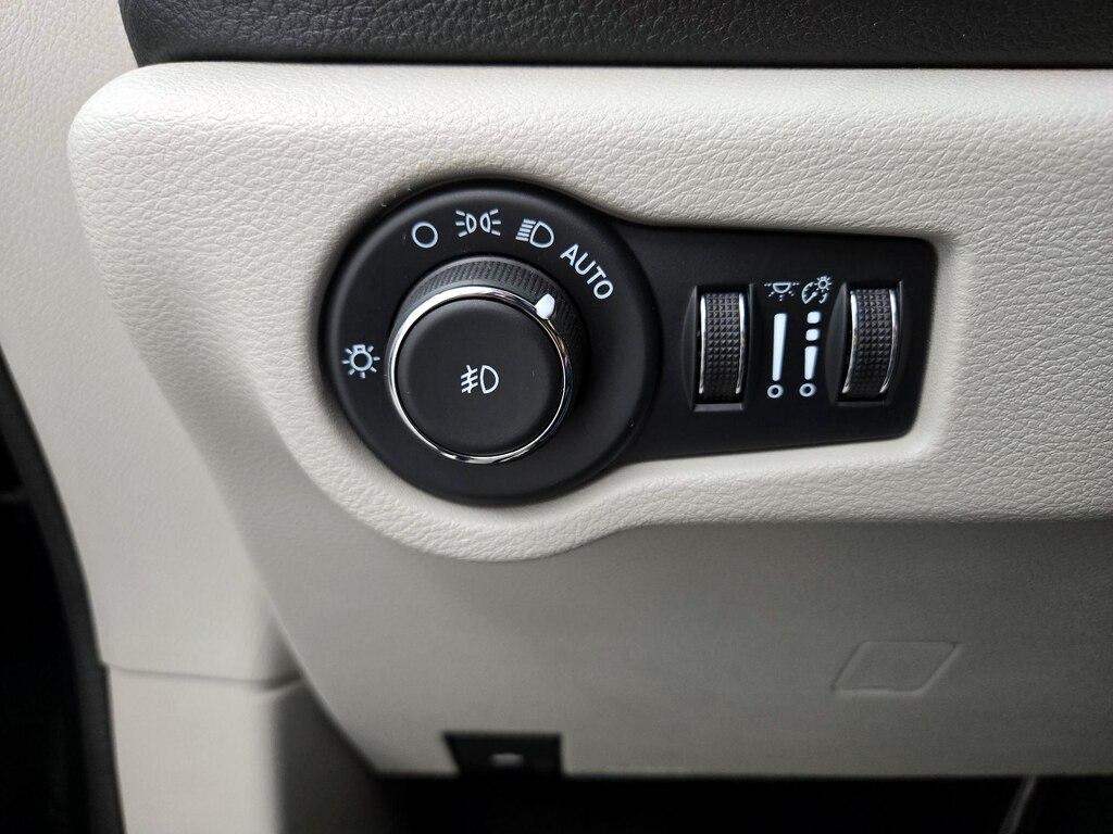 used 2022 Chrysler Pacifica car, priced at $31,998