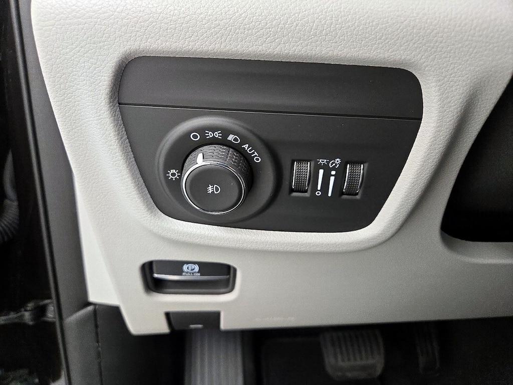 used 2022 Jeep Grand Cherokee L car, priced at $45,998