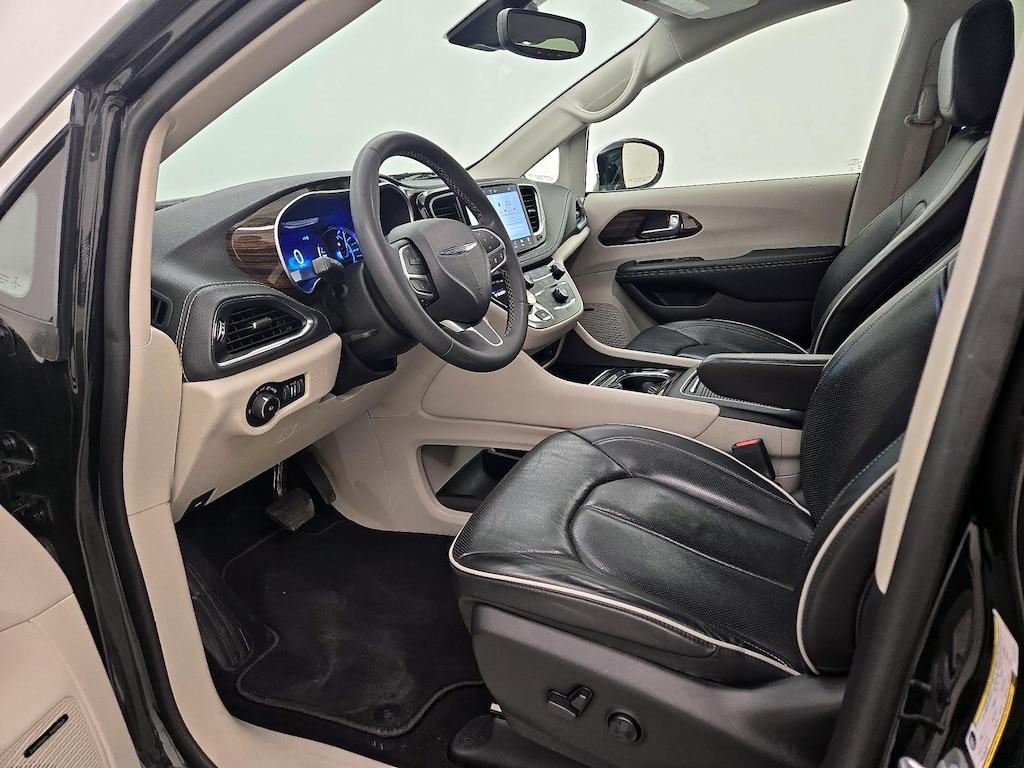 used 2022 Chrysler Pacifica Hybrid car, priced at $31,998