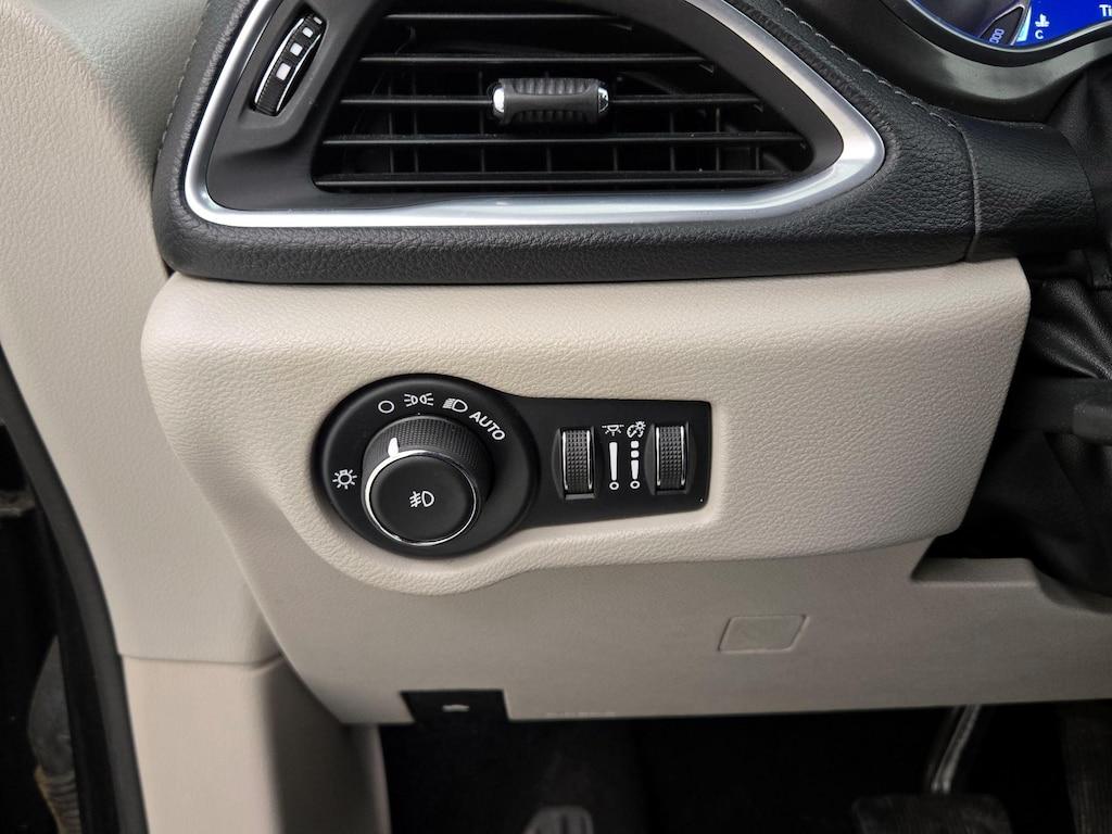 used 2019 Chrysler Pacifica car, priced at $26,998