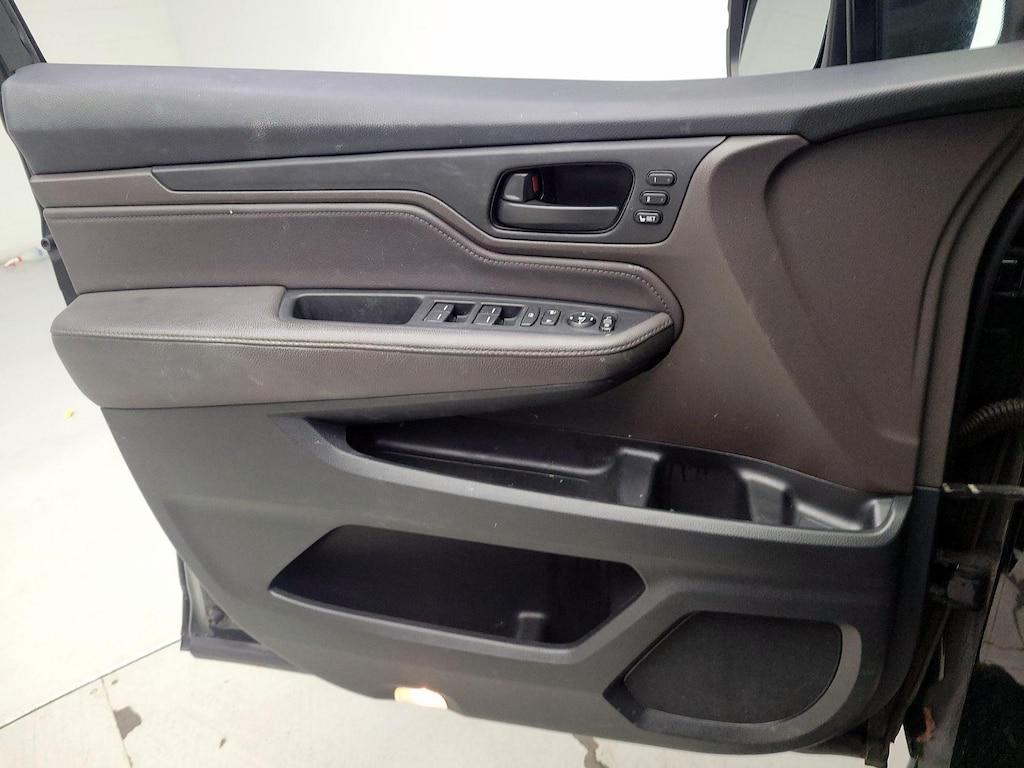 used 2018 Honda Odyssey car, priced at $25,998