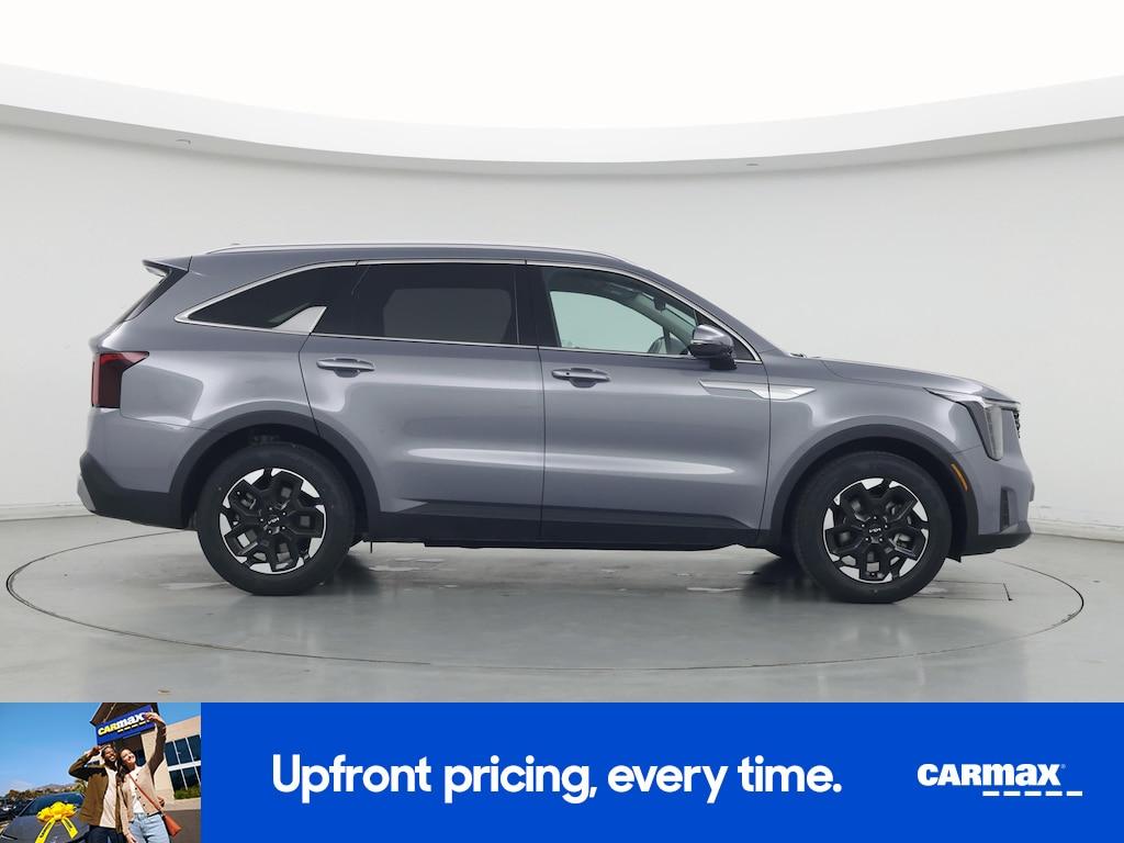 used 2024 Kia Sorento car, priced at $29,998