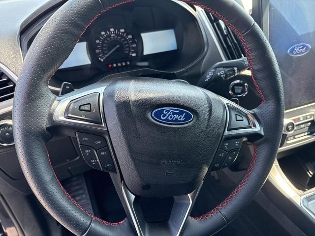 used 2024 Ford Edge car, priced at $36,995