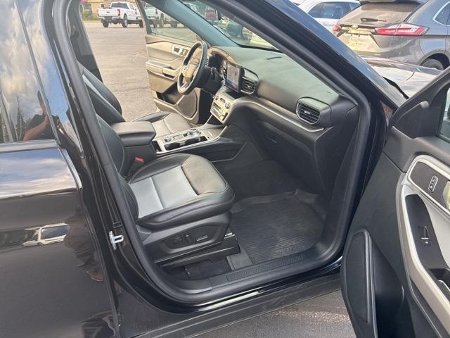used 2022 Ford Explorer car, priced at $31,995