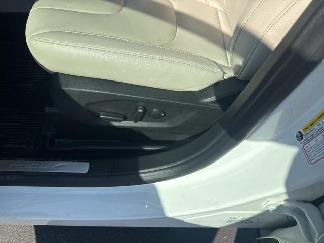 used 2022 Ford Edge car, priced at $29,995