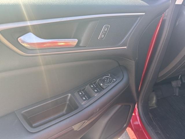 used 2022 Ford Edge car, priced at $25,995