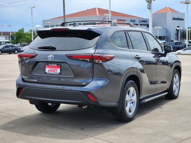 new 2025 Toyota Highlander car, priced at $46,475