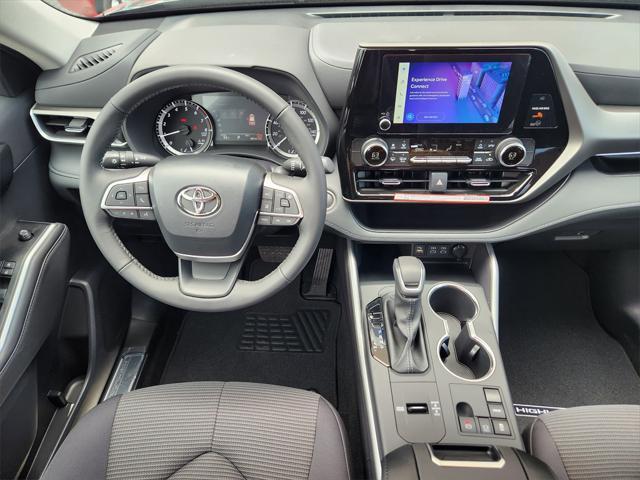 new 2025 Toyota Highlander car, priced at $46,475