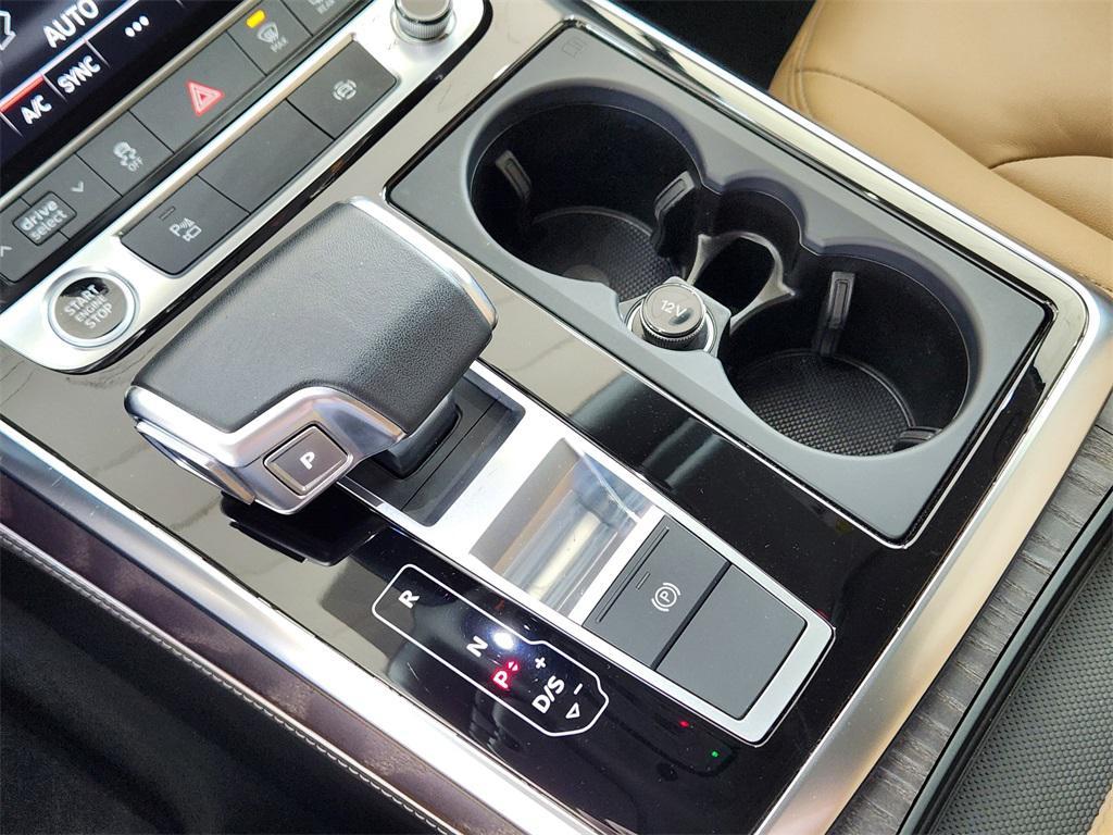 used 2025 Audi Q7 car, priced at $50,995