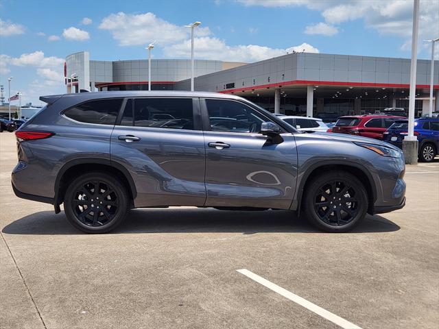 used 2023 Toyota Highlander car, priced at $34,795