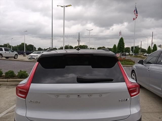 used 2020 Volvo XC40 car, priced at $23,995