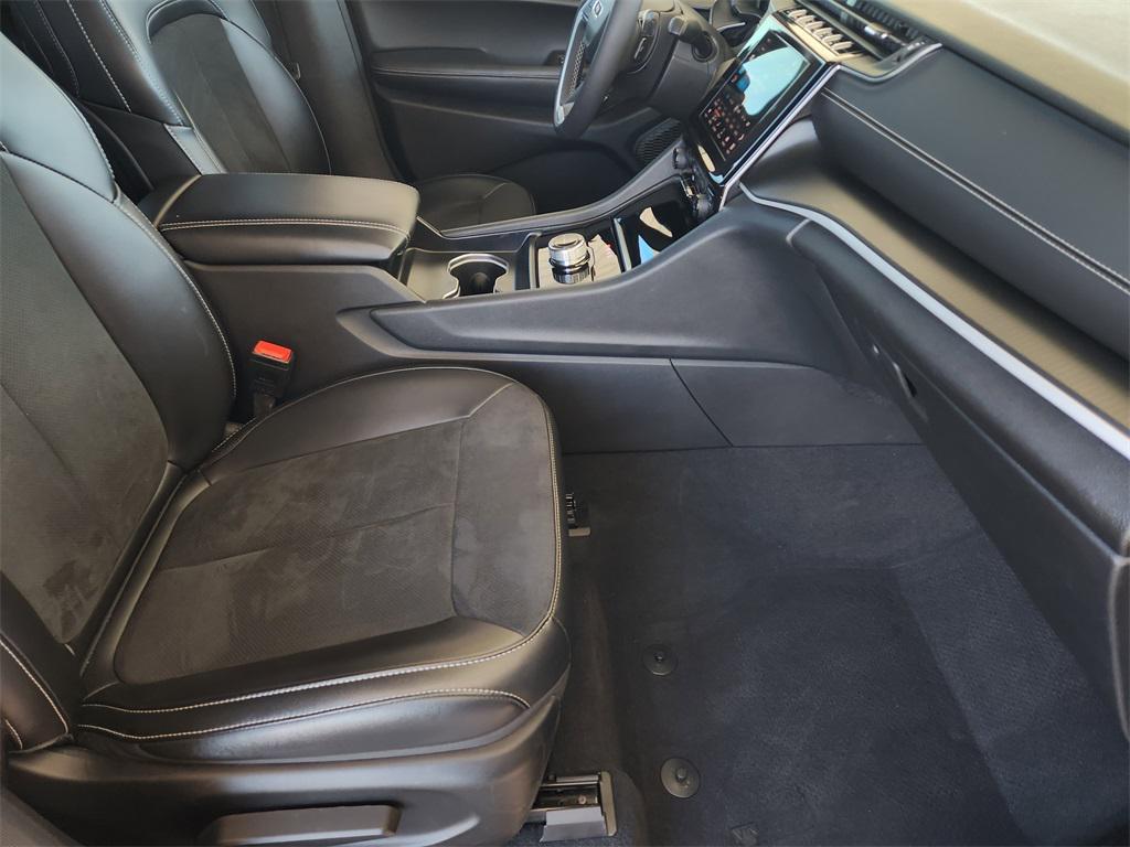 used 2025 Jeep Grand Cherokee L car, priced at $34,495