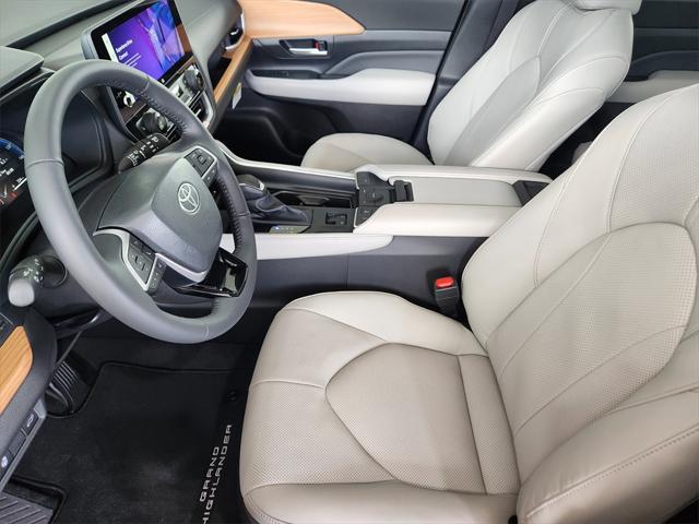 new 2025 Toyota Grand Highlander car, priced at $60,224