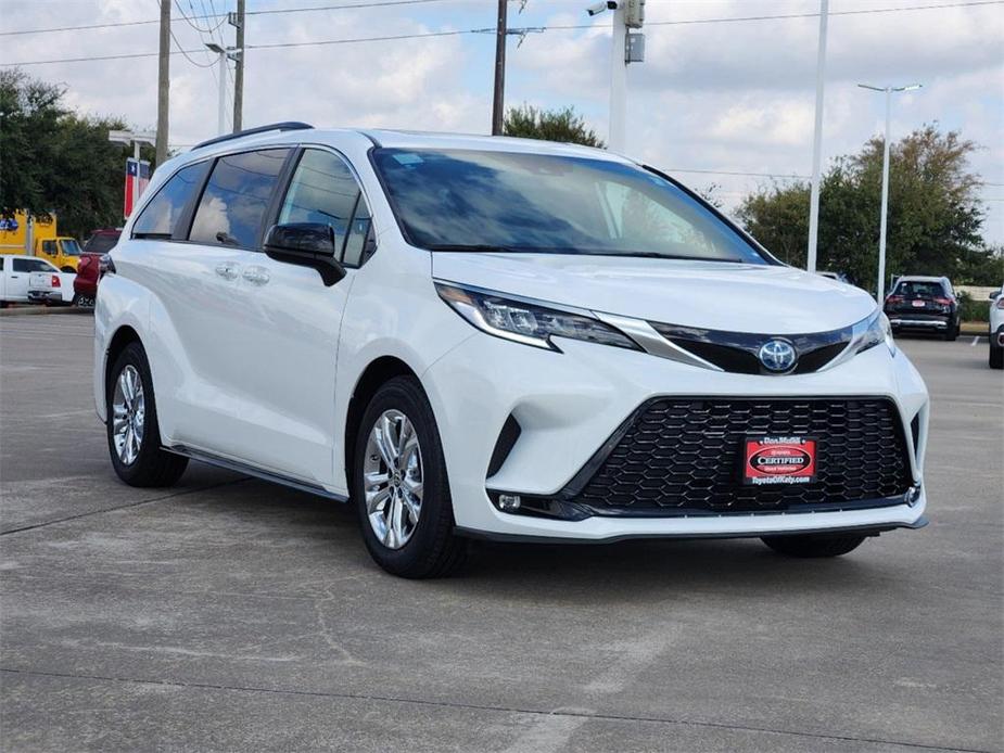 used 2022 Toyota Sienna car, priced at $48,251