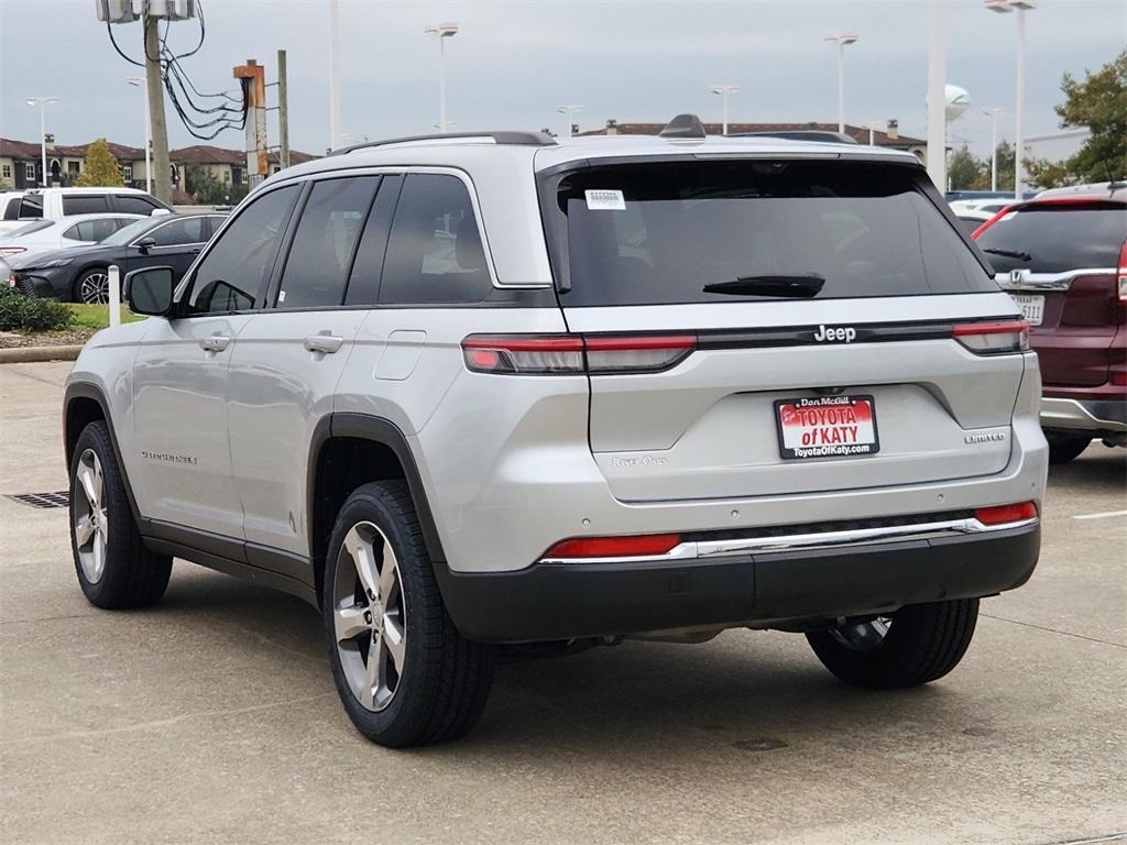 used 2022 Jeep Grand Cherokee car, priced at $26,588