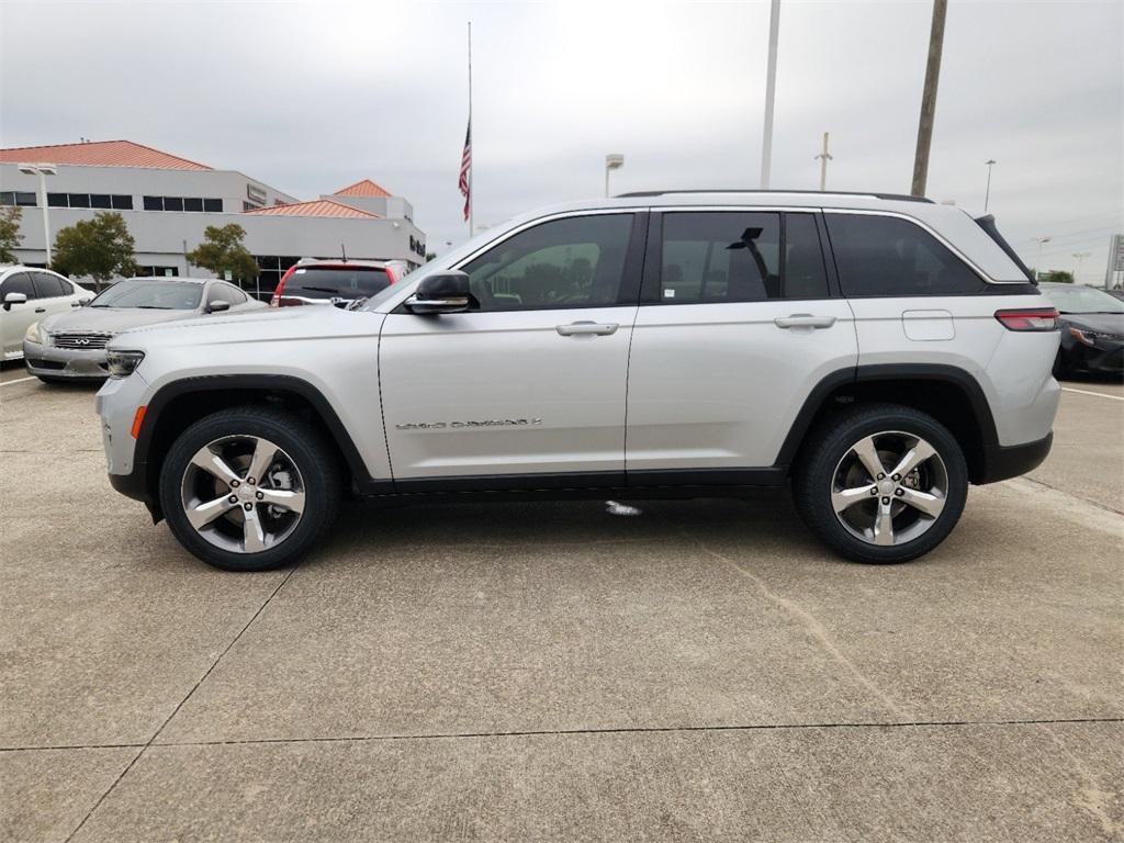 used 2022 Jeep Grand Cherokee car, priced at $26,588