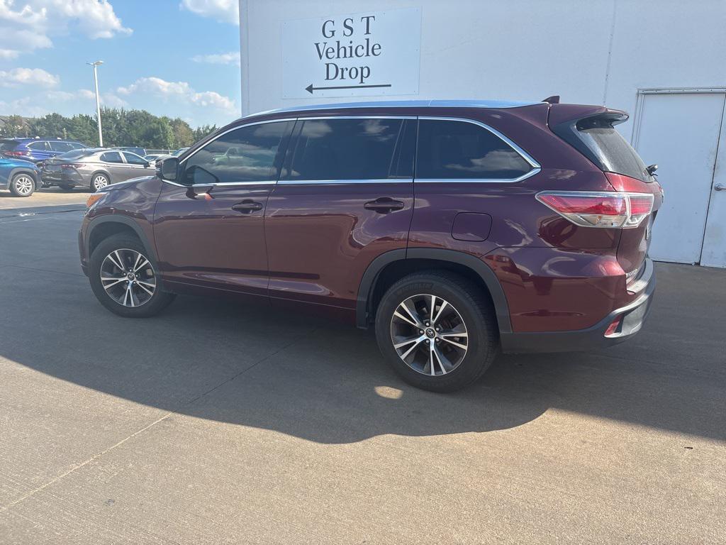 used 2016 Toyota Highlander car, priced at $20,695
