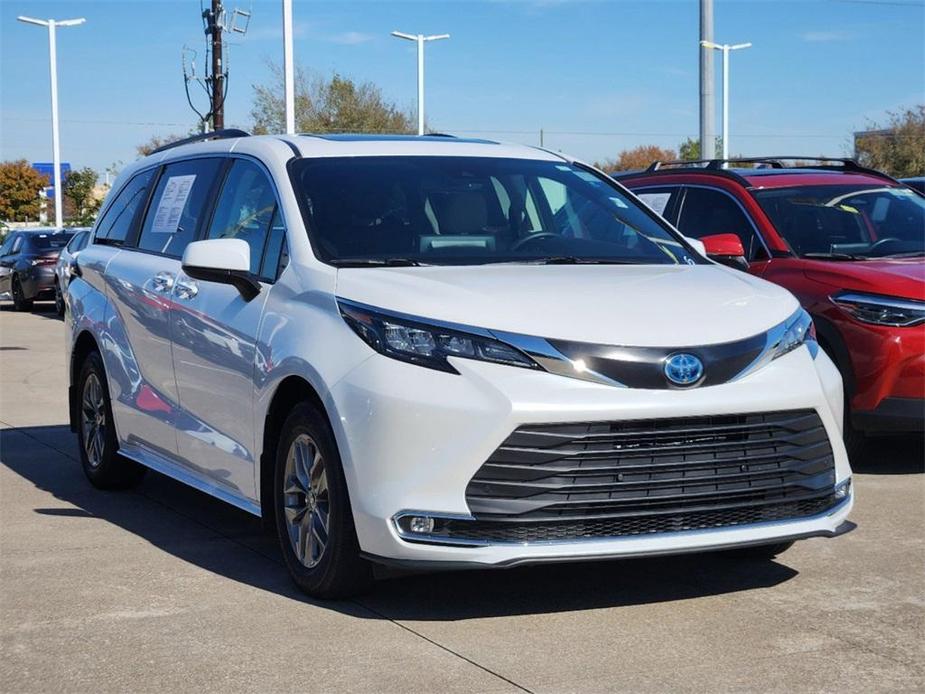 used 2024 Toyota Sienna car, priced at $45,588