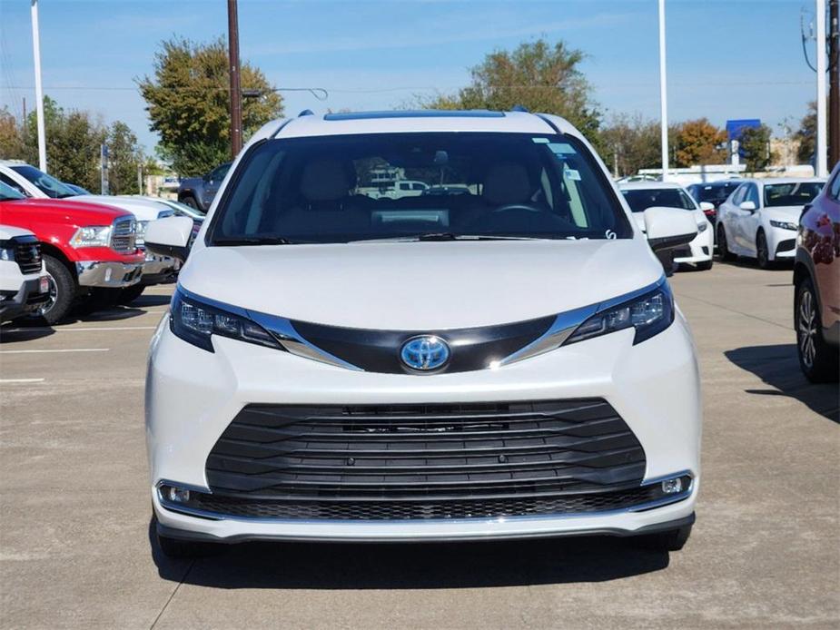 used 2024 Toyota Sienna car, priced at $45,588