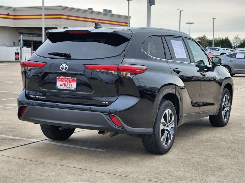 used 2023 Toyota Highlander car, priced at $38,988