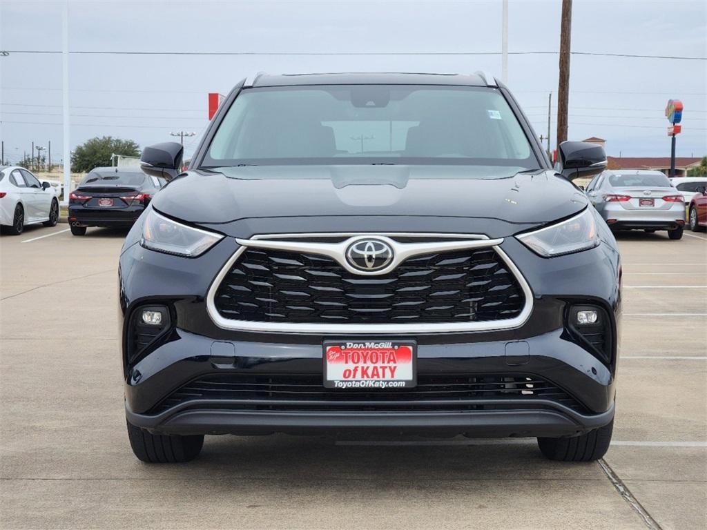 used 2023 Toyota Highlander car, priced at $38,988