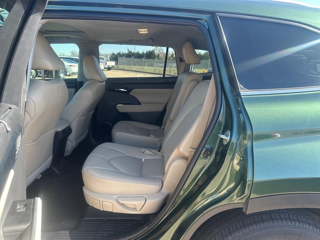 used 2023 Toyota Highlander car, priced at $37,988