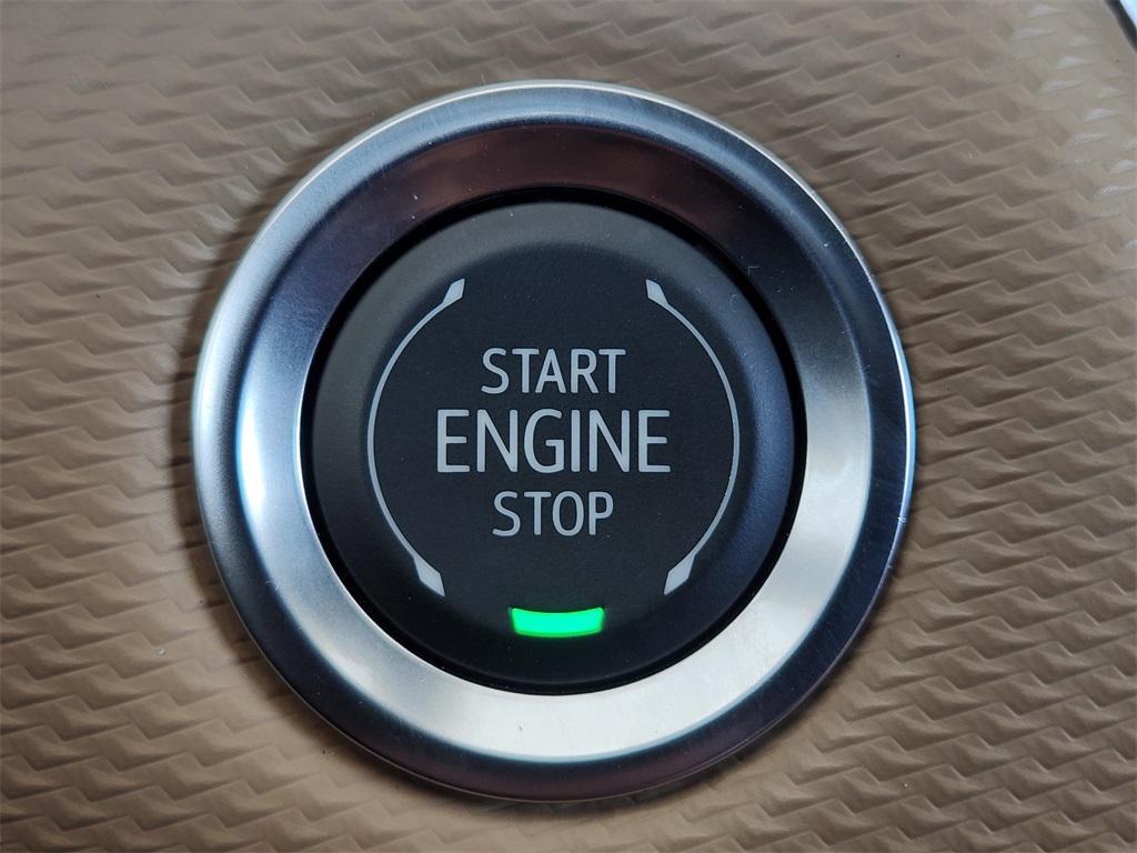 used 2025 Chevrolet Equinox car, priced at $31,495