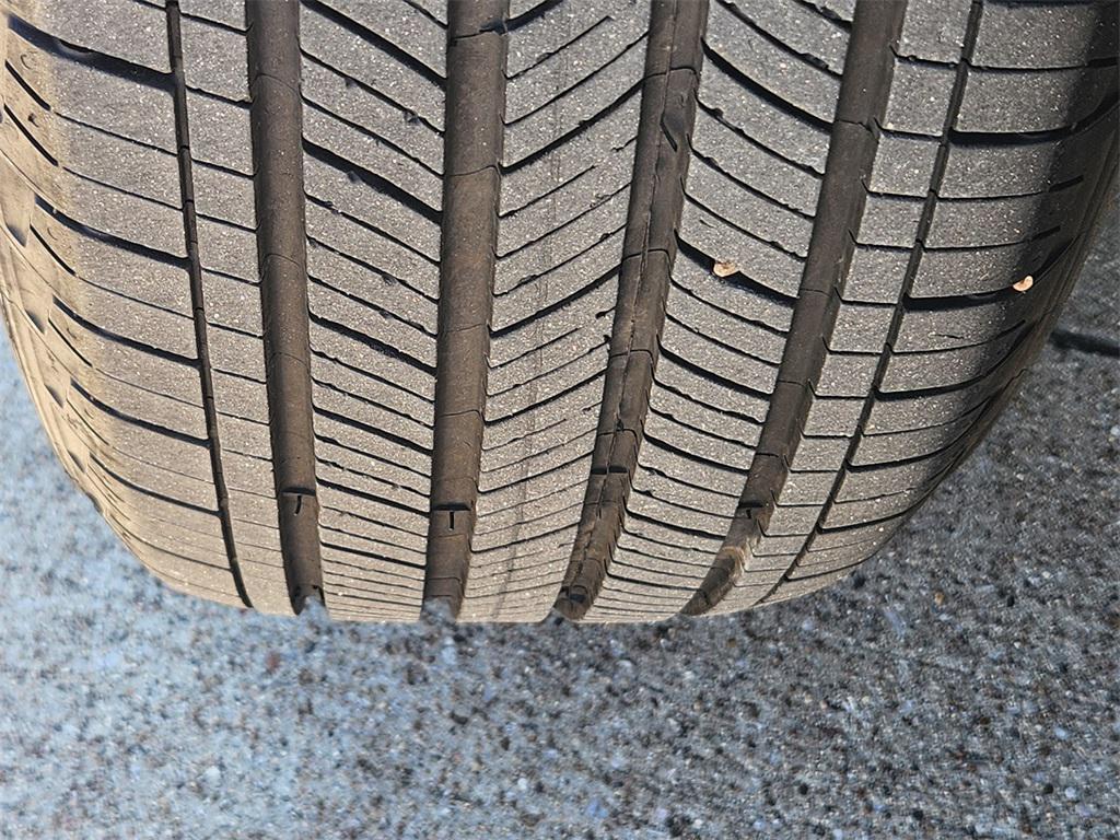 used 2022 Toyota RAV4 Hybrid car, priced at $27,995