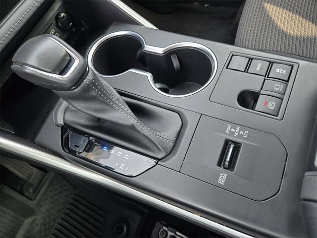 used 2023 Toyota Highlander car, priced at $32,995
