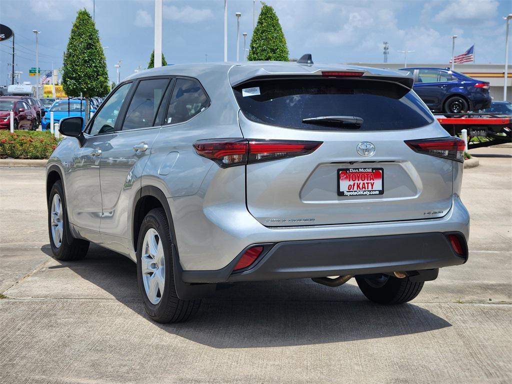 used 2024 Toyota Highlander car, priced at $36,495