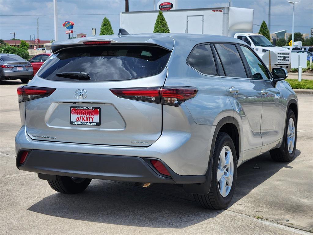 used 2024 Toyota Highlander car, priced at $36,495