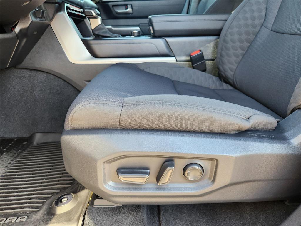new 2025 Toyota Tundra car