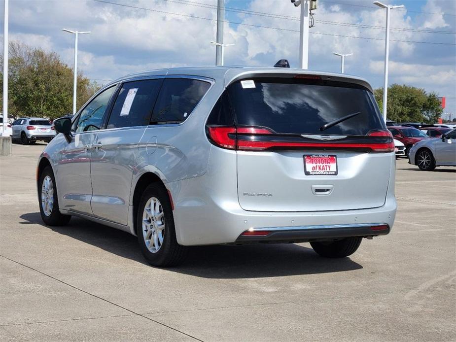 used 2023 Chrysler Pacifica car, priced at $27,802