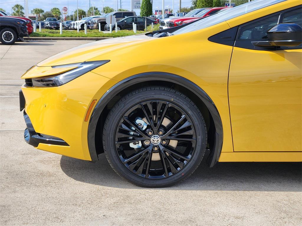 new 2026 Toyota Prius Plug-In Hybrid car, priced at $41,527